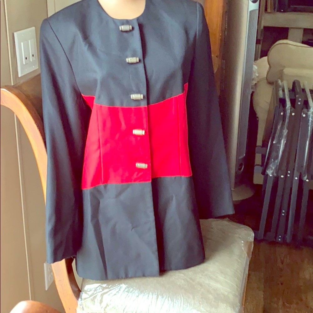 Chad Stevens dress.     D407